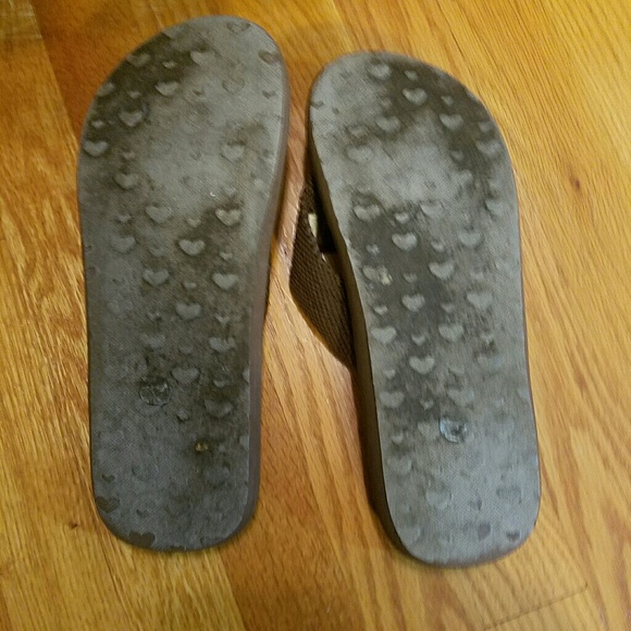 Brown Basic Flip Flops Brand New - Picture 2 of 4